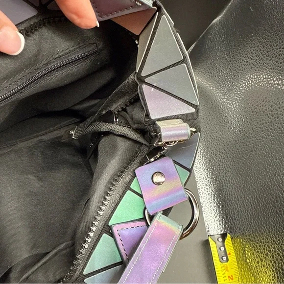 Geometric Black Shoulder Bag - Picture 6 of 10